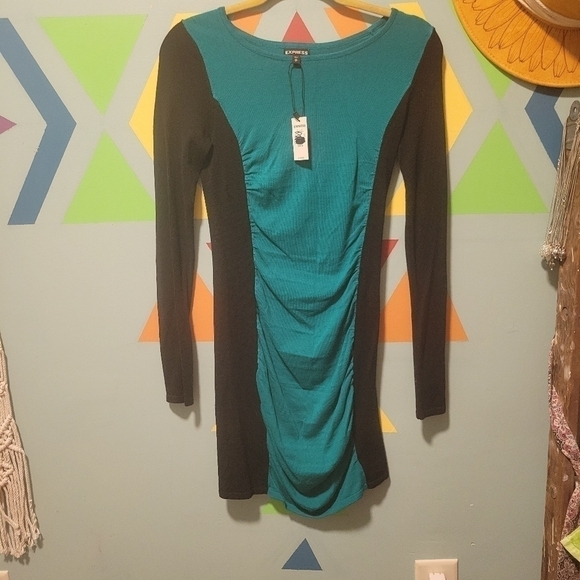 NWT Express Women's Ruched Sweater Knit Mini Dress Green And Black Size XS - Picture 3 of 12
